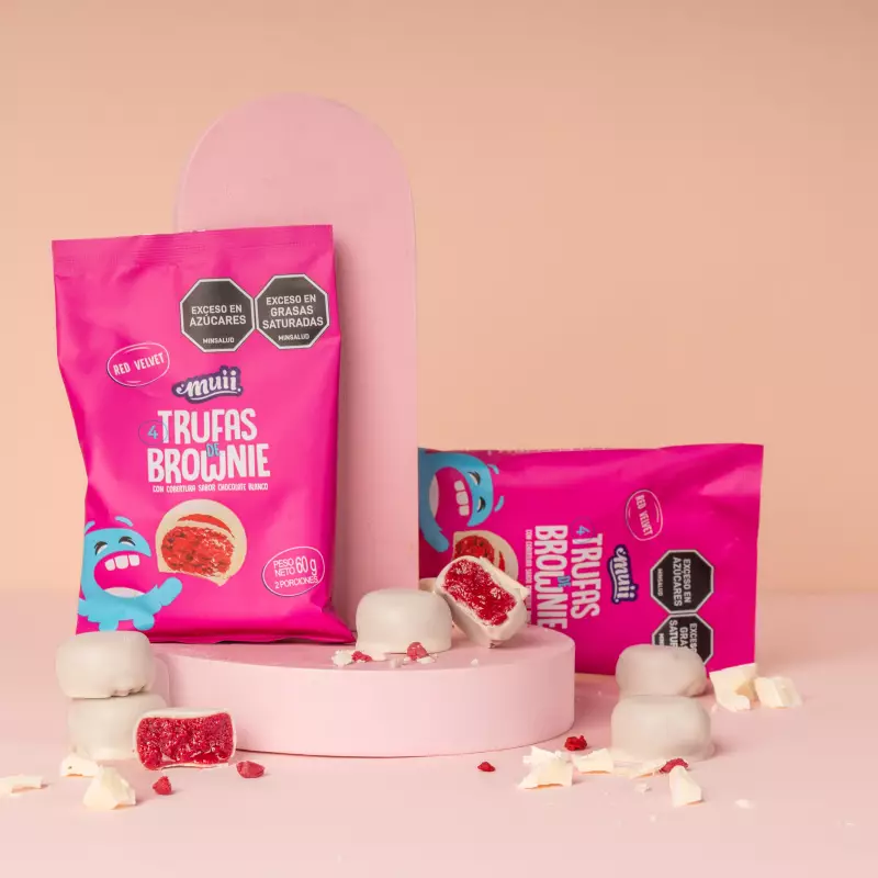 Muii | Red Velvet Bite Covered In White Chocolate | 2.8 oz