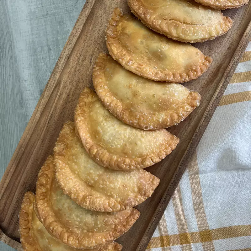 Yummy Puffies | Chicken Empanada Argentinian Stuffed With Chicken, Vegetables And Sauce Raw | E.